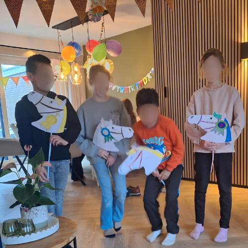 Bouwplaat stokpaard knutselen