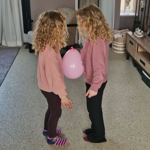 Paasspeurtocht,  Help Kaatje Kip haar eitjes vinden